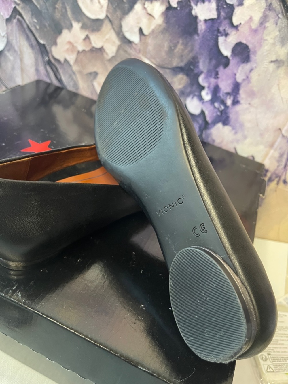 Vionic Ballet Flat Hannah in Black with Brown Lining - Picture 9 of 9